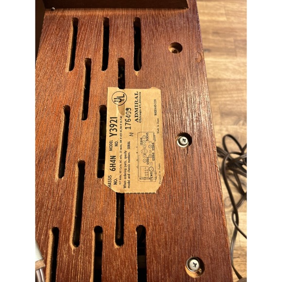 Vintage Antique Admiral  Radio Wood Dual Speaker Y3921 Working But Could Use TLC - Picture 12 of 13